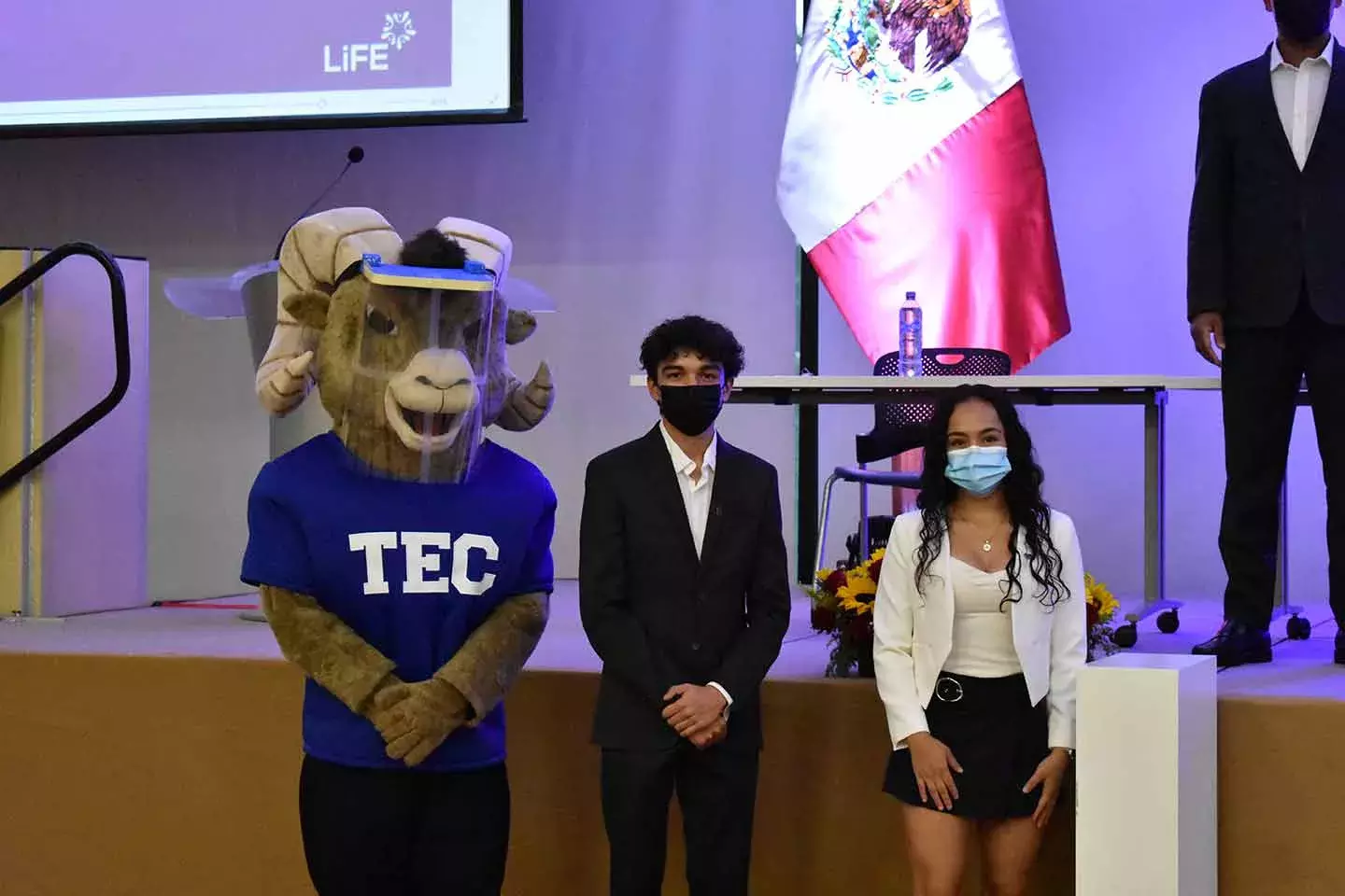 Toma de protesta de Grupos Estudiantiles de Tec GDL. 