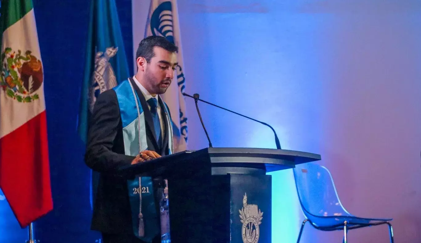 Graduación de alumnos de profesional 2021