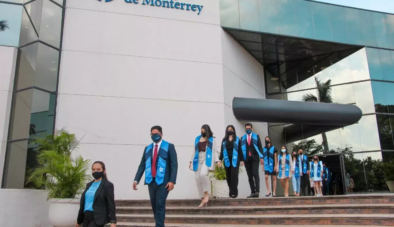 Graduación de alumnos de profesional 2021