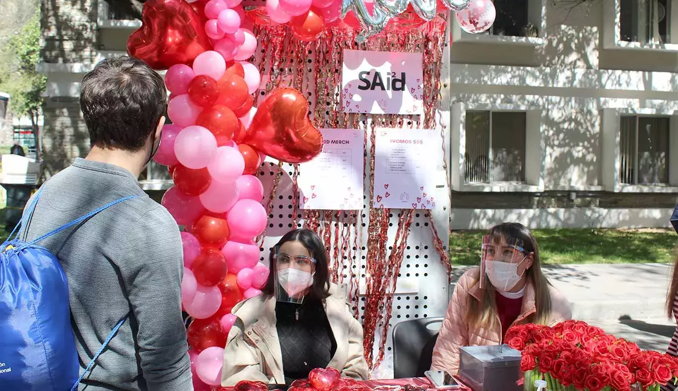 Grupos estudiantiles celebraron el Día del Amor y la Amistad 