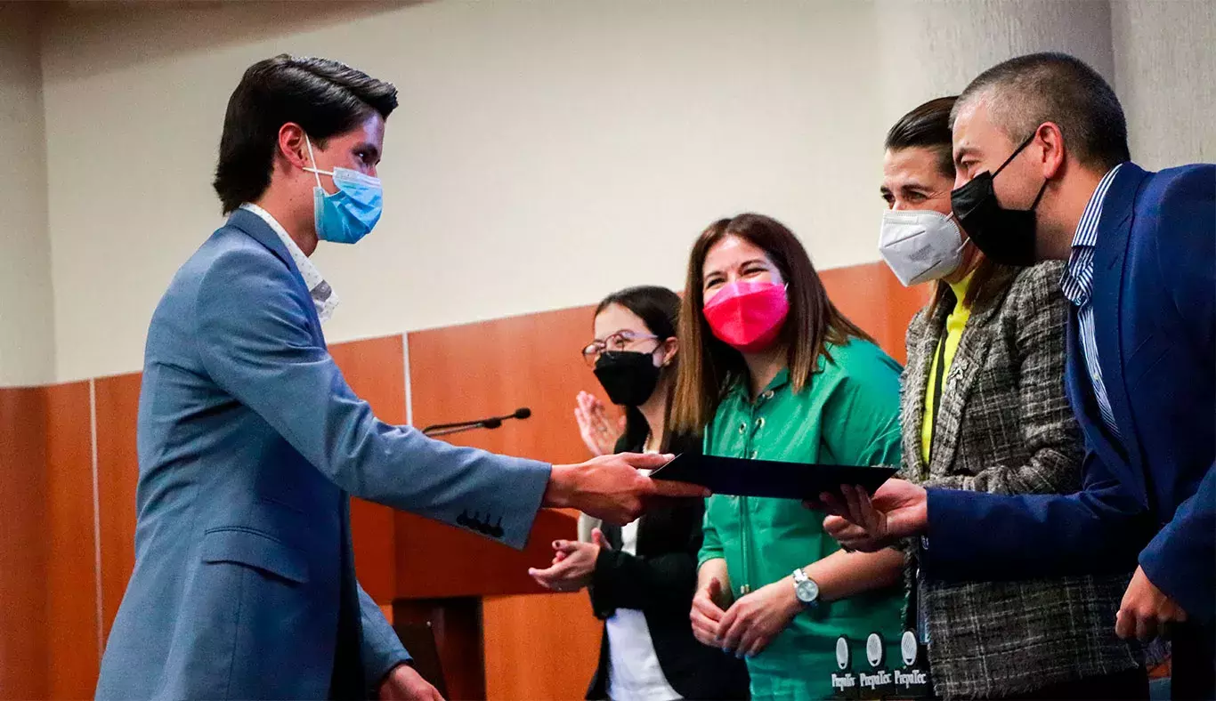 Estudiantes de PrepaTec Toluca galardonados en Ceremonia de Excelencia Académica