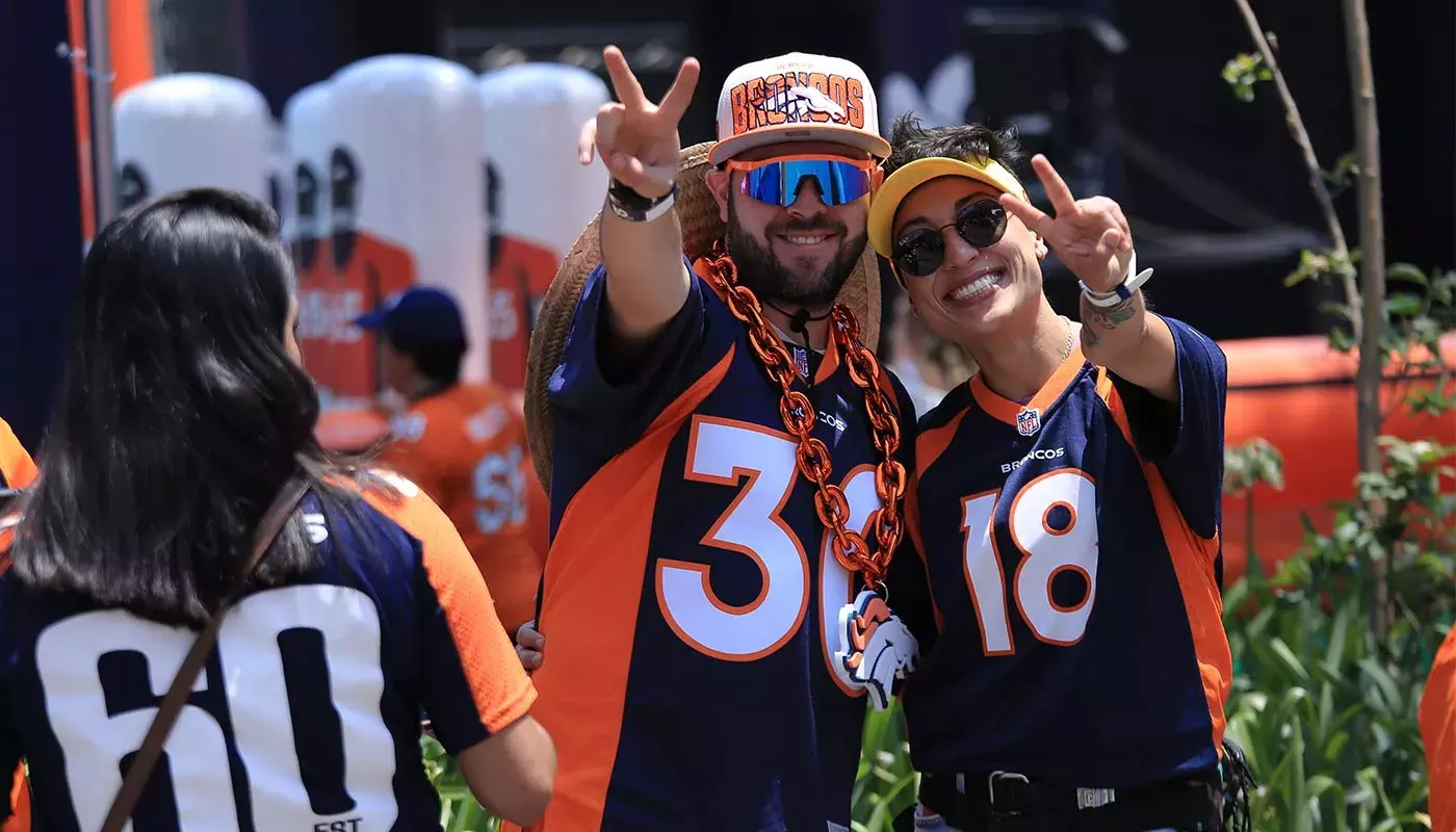 Denver Broncos Fan Fest en campus Santa Fe