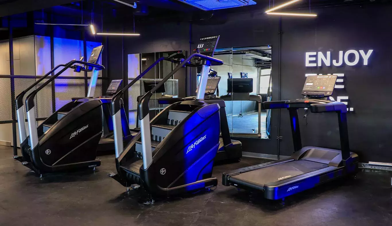 Caminadoras en el nuevo gym de PrepaTec Querétaro