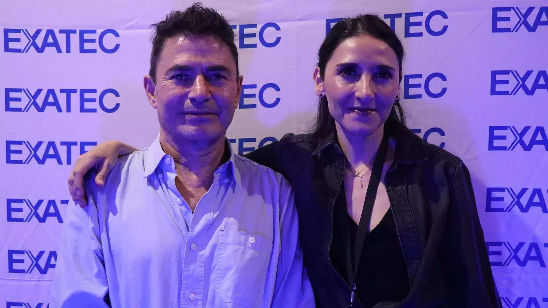 Productor Pablo Baksht y presidenta de la asociacion EXATEC