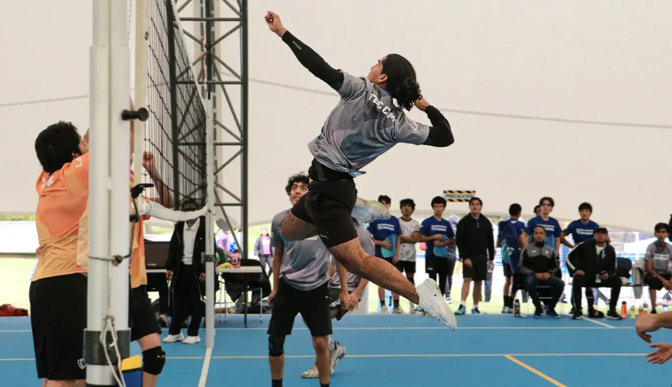 Equipo de campus Ciudad de México durante la competencia.