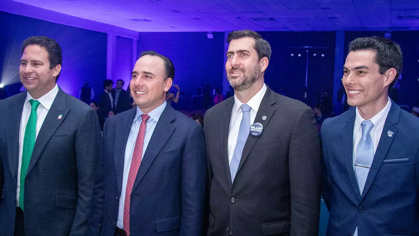 Javier Díaz, Manolo Jiménez, Juan Pablo Murra y Adrián González en evento del 50 aniversario del Tec de Monterrey campus Saltillo.