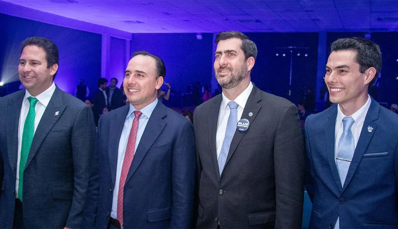 Javier Díaz, Manolo Jiménez, Juan Pablo Murra y Adrián González en evento del 50 aniversario del Tec de Monterrey campus Saltillo.