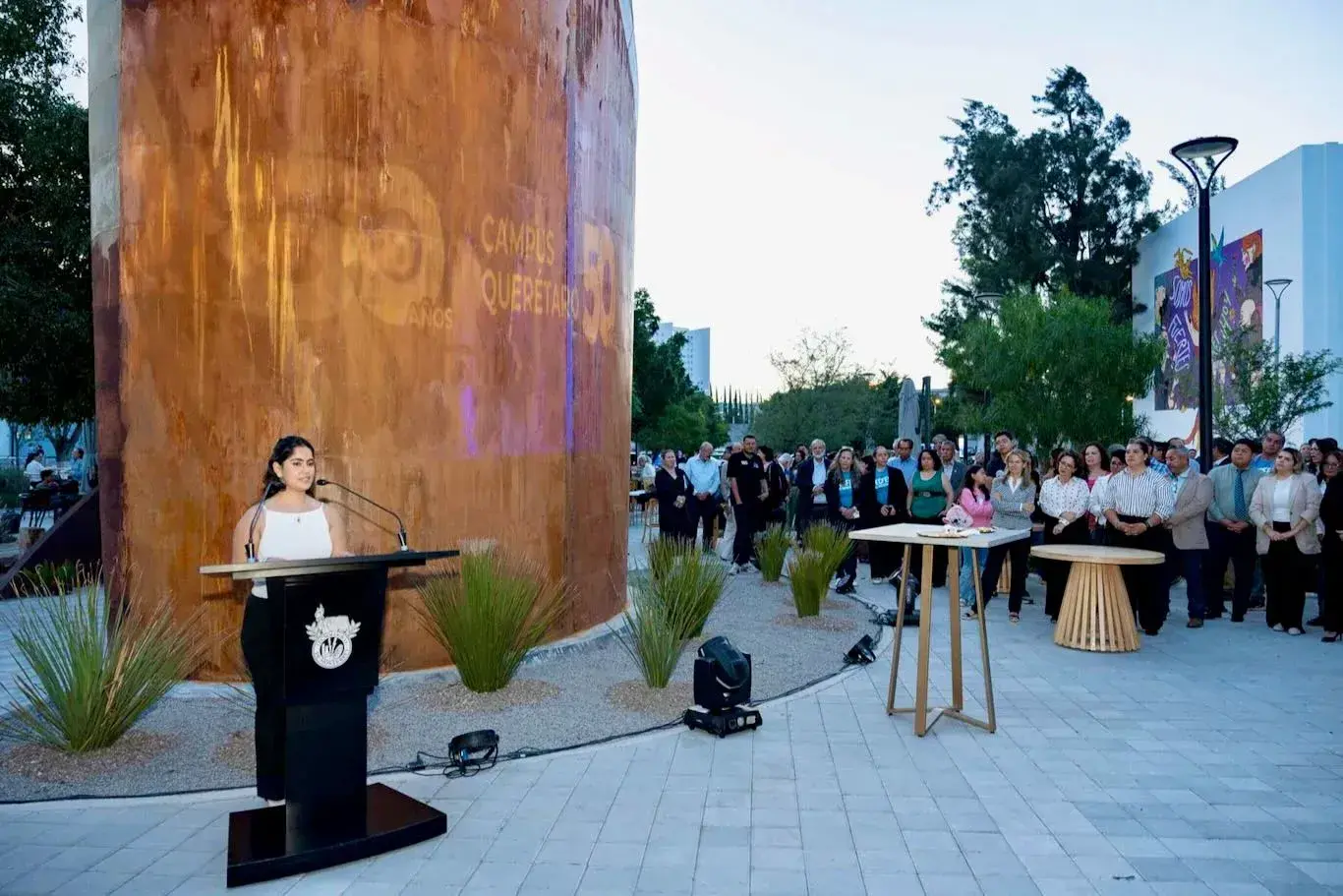 Tec campus Querétaro inaugura su campanario por su 50 aniversario