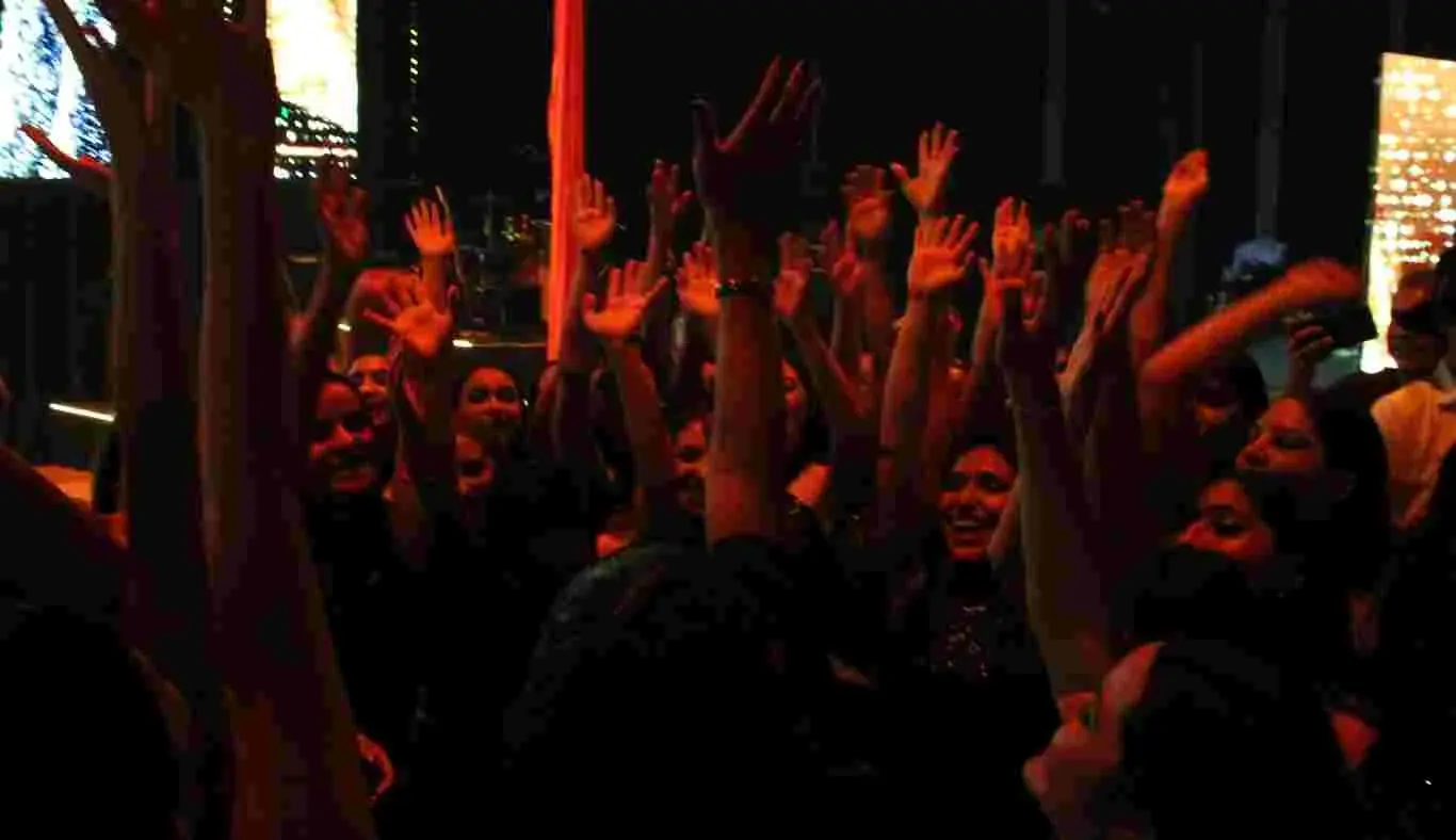 Comunidad Tec vibra en teatro de la ciudad (fotos)