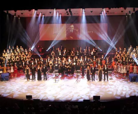 Rinden homenaje a Don Eugenio Garza Sada en campus Monterrey