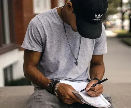 psicologo-recomienda-escribir-un-diario-en-cuarentena