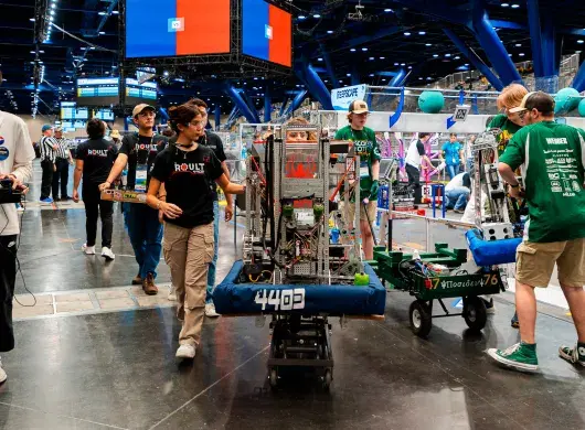 Equipo de robótica mexicano participa en el mundial de FIRST Robotics Competition en Houston, Texas