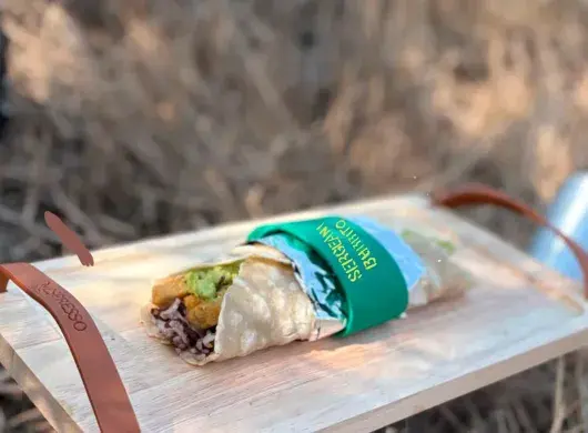 Estudiantes de Ingeniería en Alimentos del Tec campus Qro crean un burrito vegano instantáneo y son finalistas en concurso internacional.
