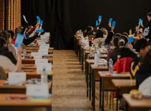 Andrea Cascante y Alejandra Muñoz, estudiantes de la PrepaTec Cuernavaca, obtuvieron medallas de bronce representando a México en la Olimpiada Europea Femenil de Matemáticas (EGMO por su siglas en inglés) 2025.