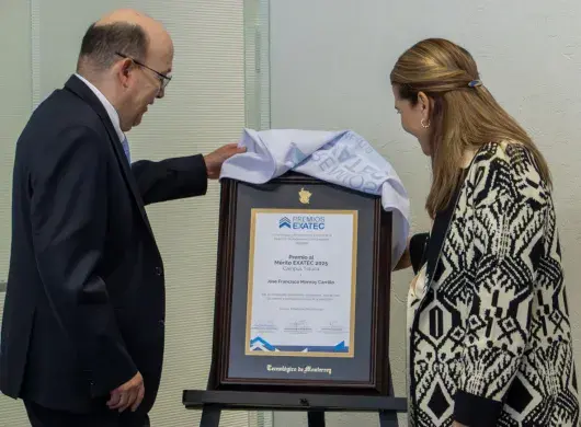 EXATEC líder y con causa: Francisco Monroy gana el Mérito EXATEC 2025
