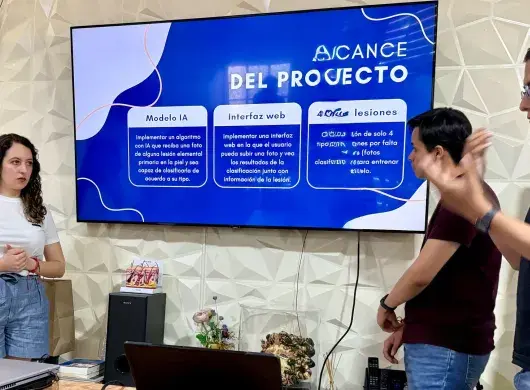 Estudiantes de la Ingeniería del Tecnológico de Monterrey, Campus Cuernavaca desarrollaron una plataforma web basada en la inteligencia artificial para apoyar en la identificación de lesiones primarias en la piel.