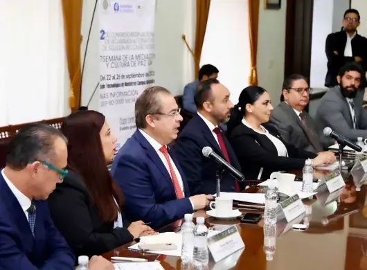 Convenio con Instituto de Justicia Alternativa de Jalisco para fomentar conocimiento de estudiantes de derecho del Tec Guadalajara.