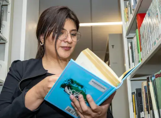 Escritora EXATEC gana máximo galardón de cuento infantil en México