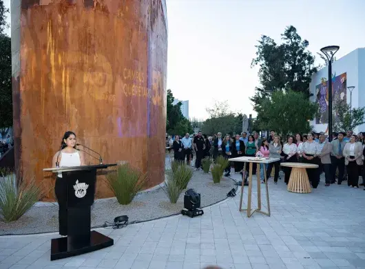 Tec campus Querétaro inauguró su Campanario como emblema que celebra medio siglo de historia y transformación educativa. 