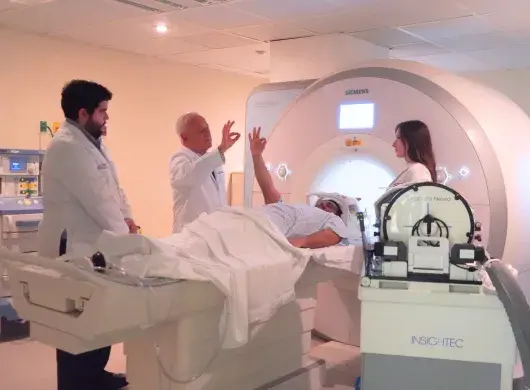 TecSalud is incorporating cutting-edge Parkinson’s treatment