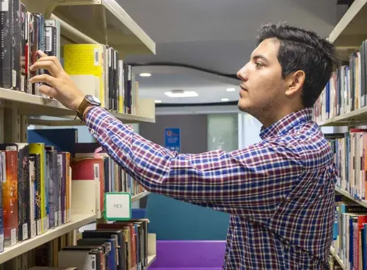 alumno tec presenta propuesta en cabildo juvenil