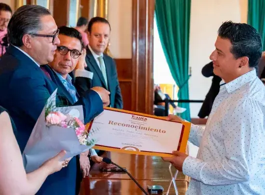 Entrenador PrepaTec impulsa formación integral y gana premio deportivo