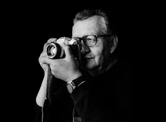 Mario Manzano, fotógrafo de blanco y negro