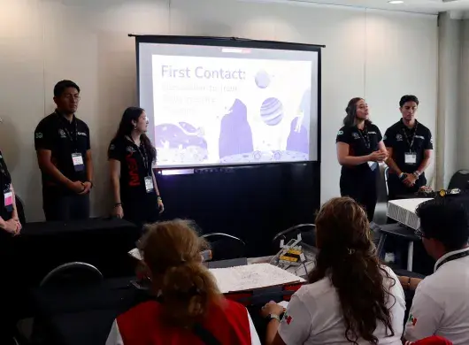 Estudiantes del Tec campus Cuernavaca impartieron un taller en la Space Exploration Educators Conference 2026 de la NASA en Houston, compartiendo competencias STEM y de exploración espacial.