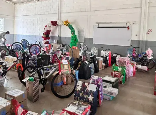 150 regalos apadrinados