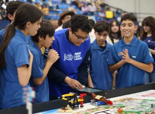 Instituto Voltec: 10 años de promover la robótica en niños y jóvenes