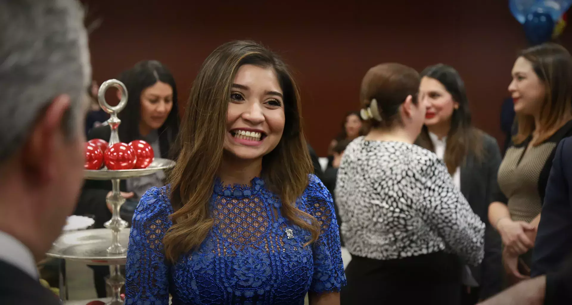 Diogny López graduada del campus Sonora Norte gracias a beca Don Enrique Mazón López