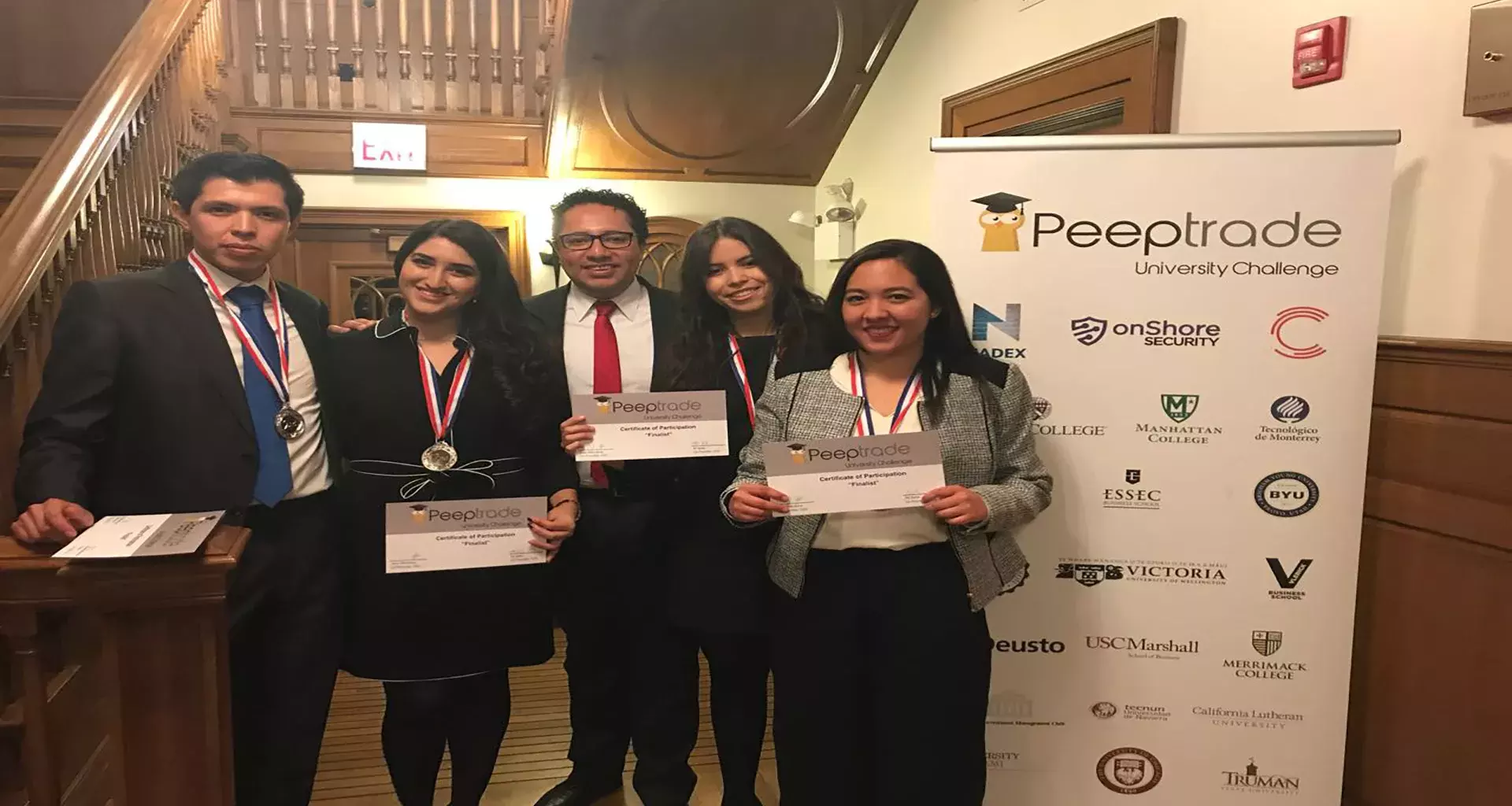 alumnos ganadores de PeepTrade