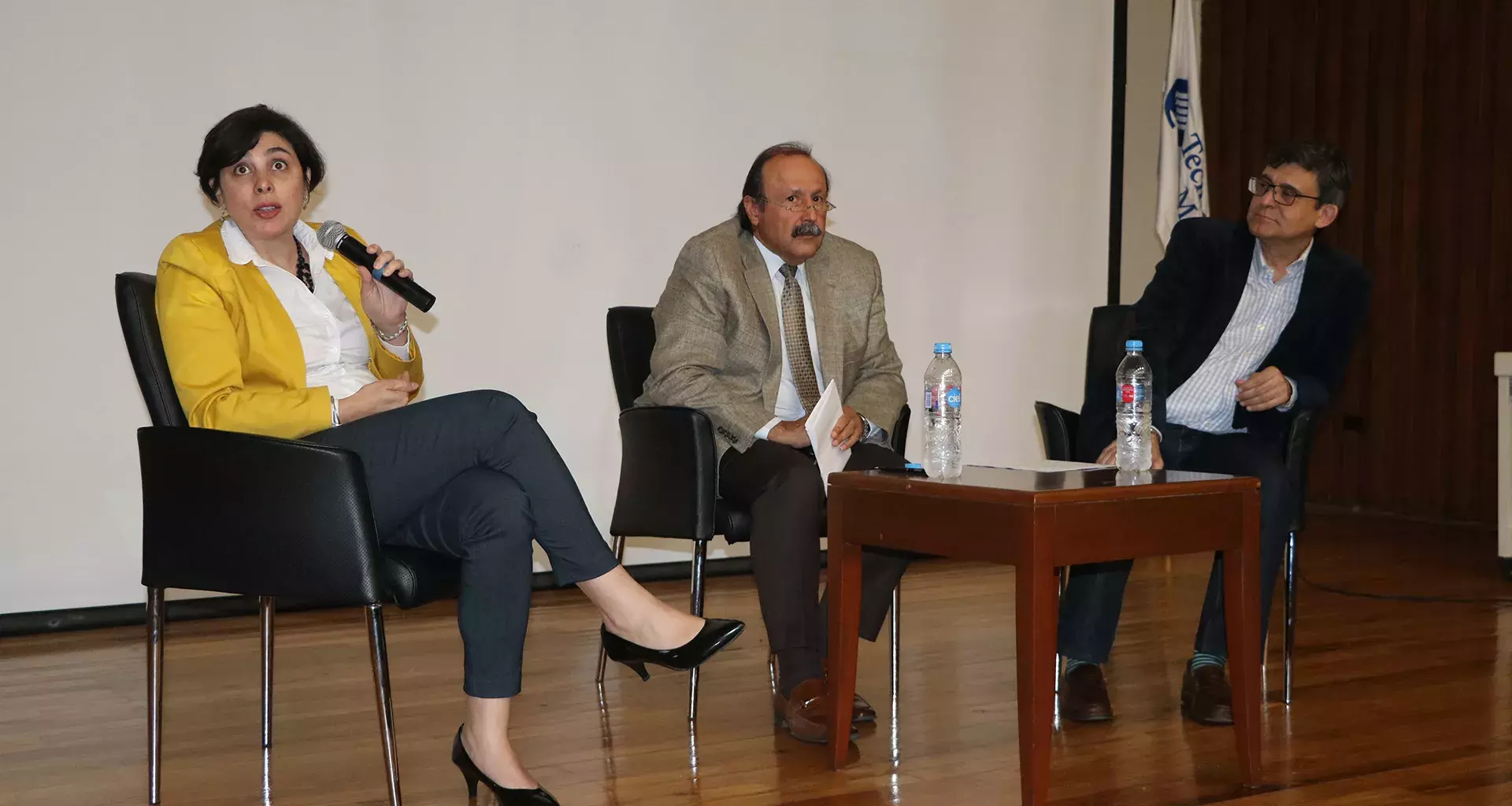 Profesores hablaron sobre las elecciones en Coyunturas