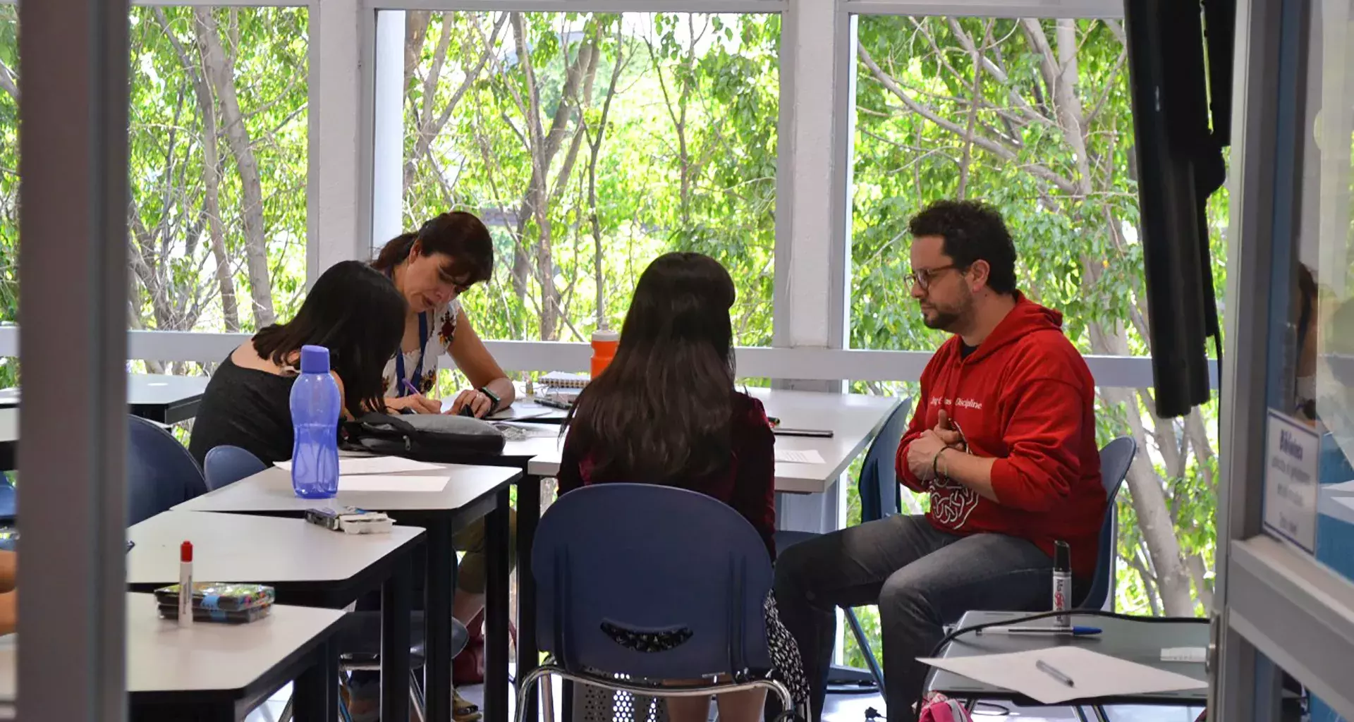 Alumnos en el Taller de Ética rumbo a las elecciones del 2018