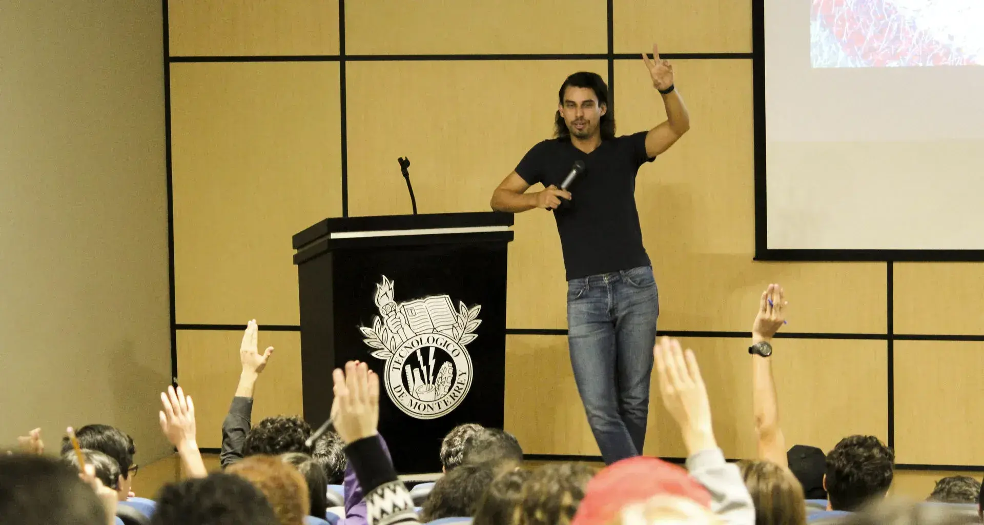 Daniel Gómez Íñiguez en campus Ciudad Juárez