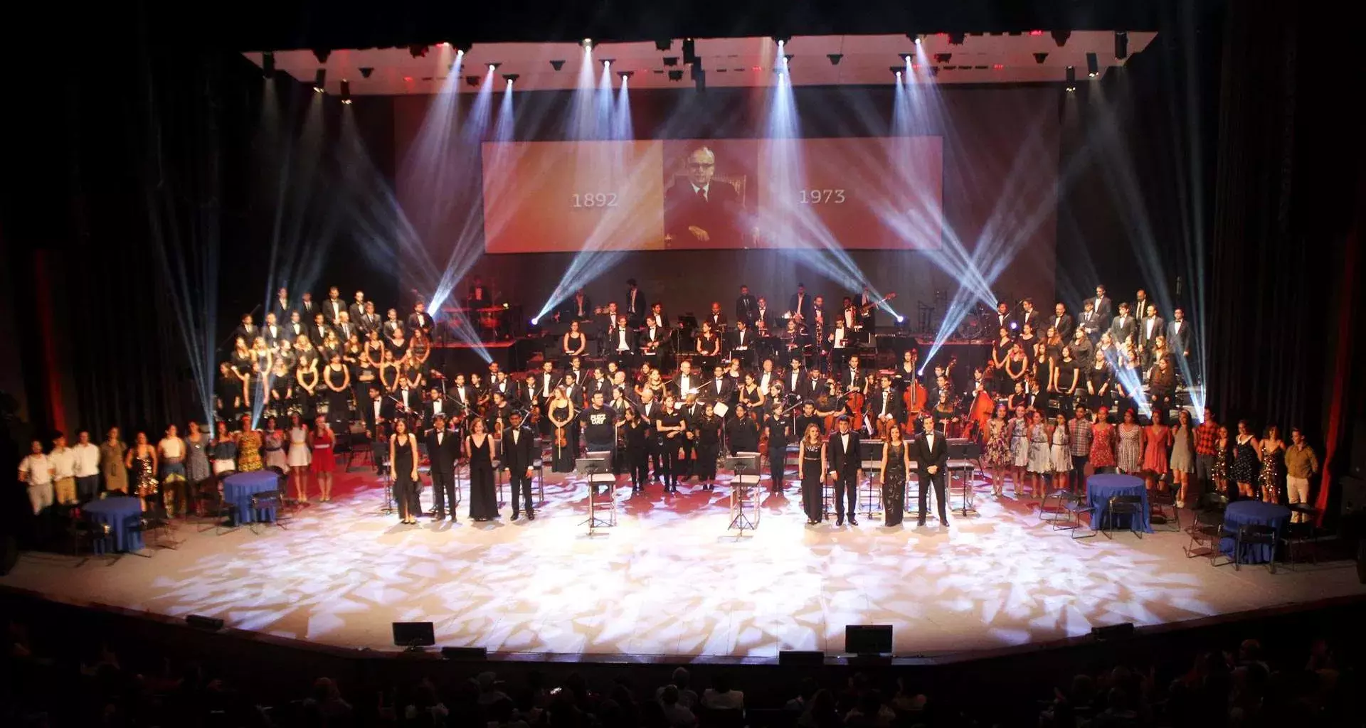 Rinden homenaje a Don Eugenio Garza Sada en campus Monterrey