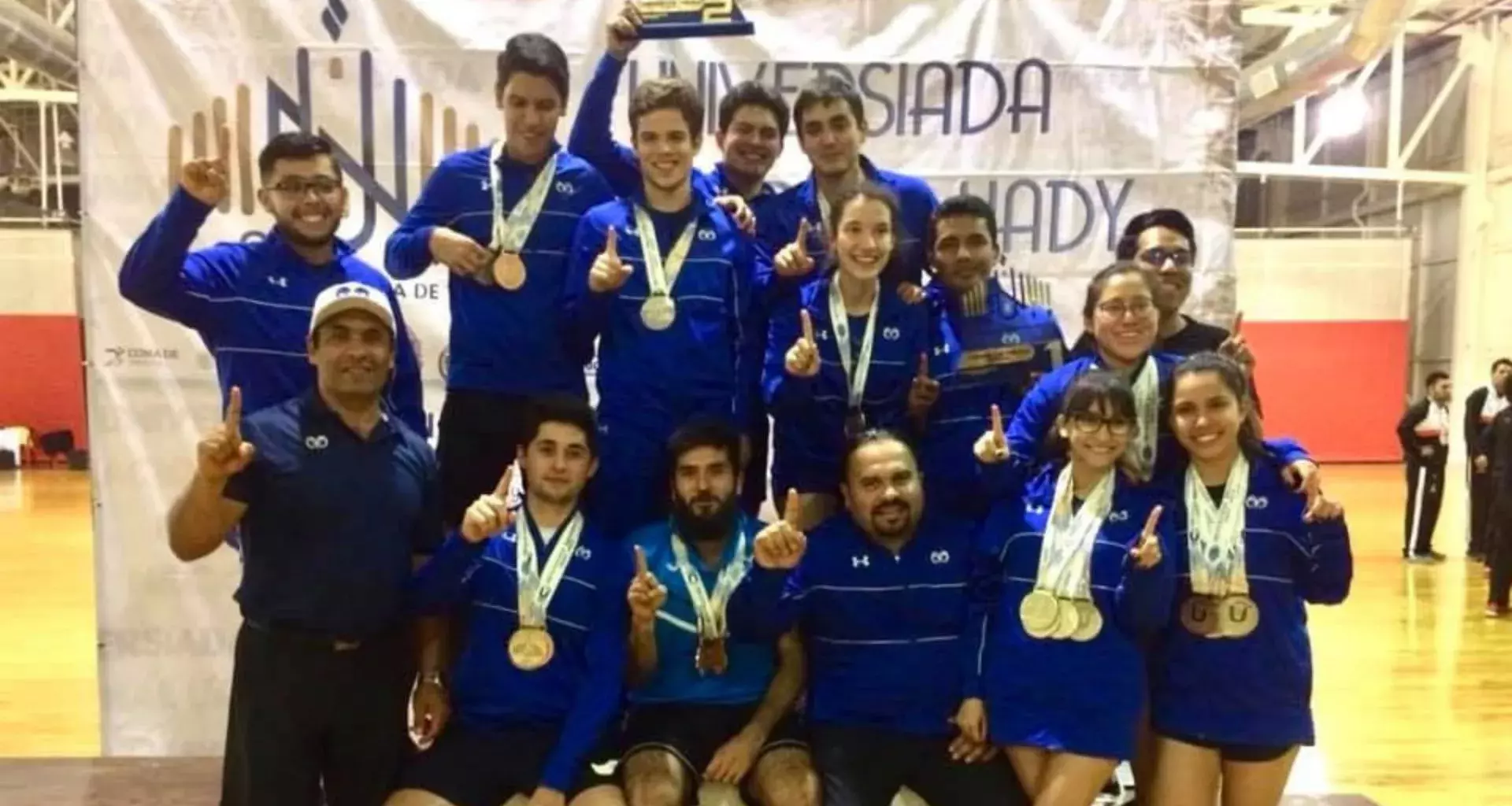 Tenis de mesa de campus Monterrey arrasa en Universiada