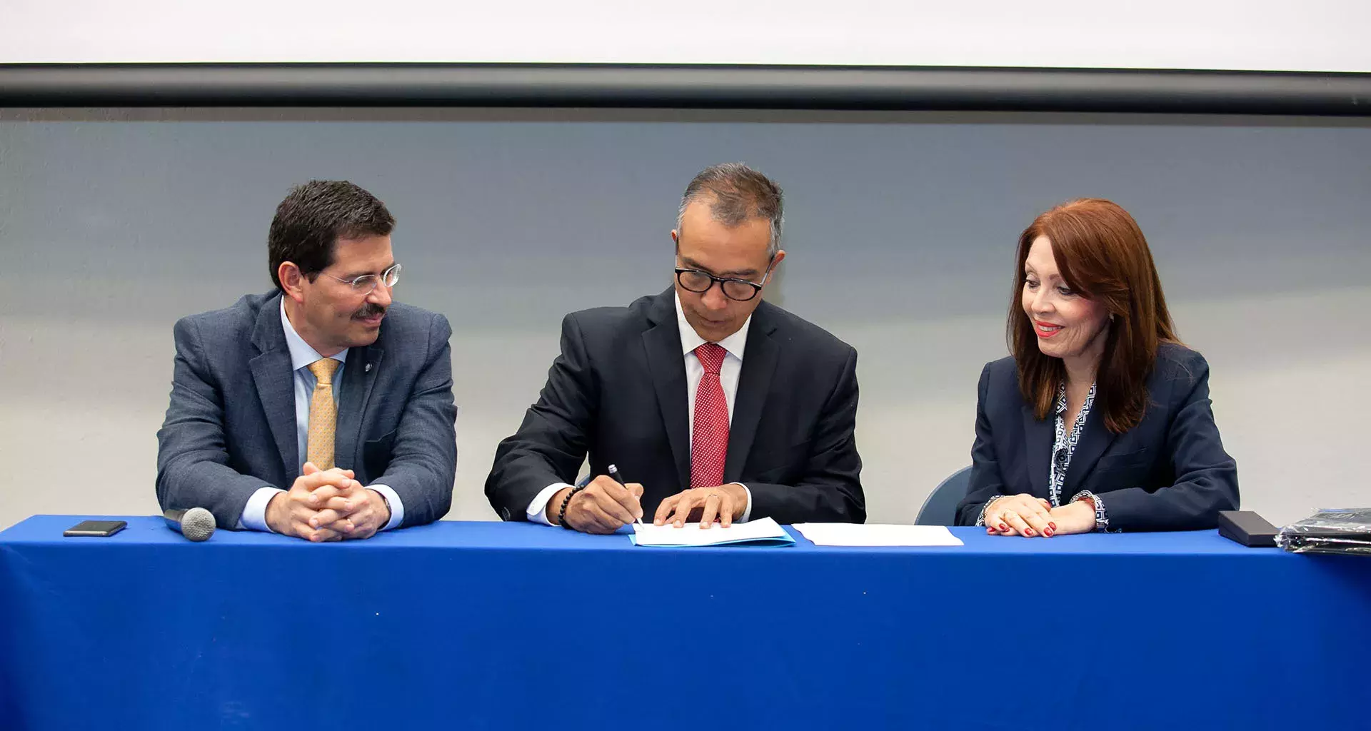 Firma de Convenio Tec de Monterrey y Bolsa Mexicana de Valores