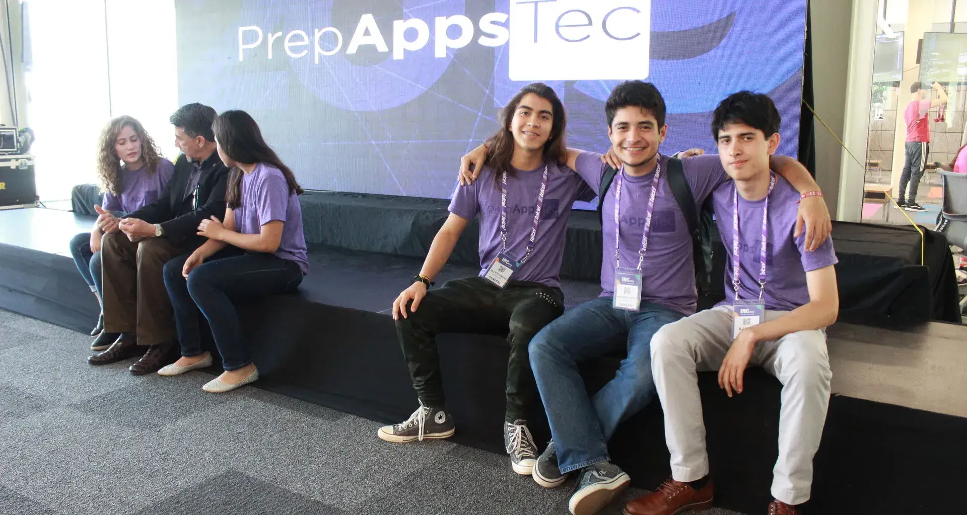 Jóvenes crean app que cambiaría el ciclismo en México