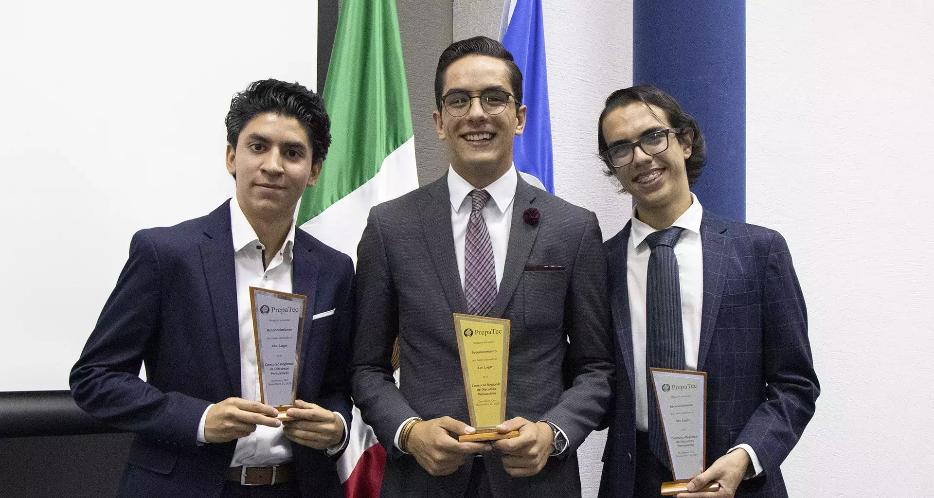 Ganadores regionales del concurso de discursos persuasivos