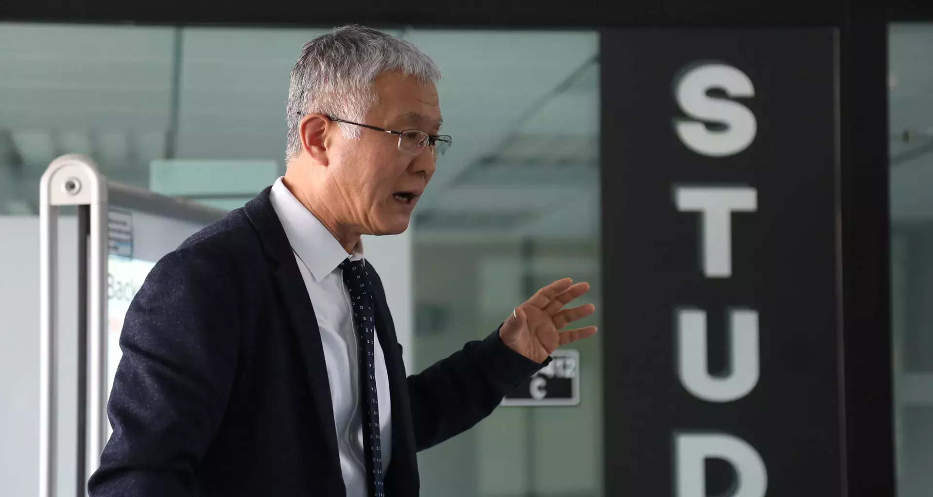 Profesor Shinji Watanabe