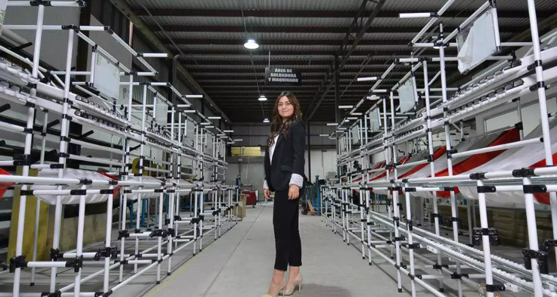 Zoé Díaz dentro de su empresa.