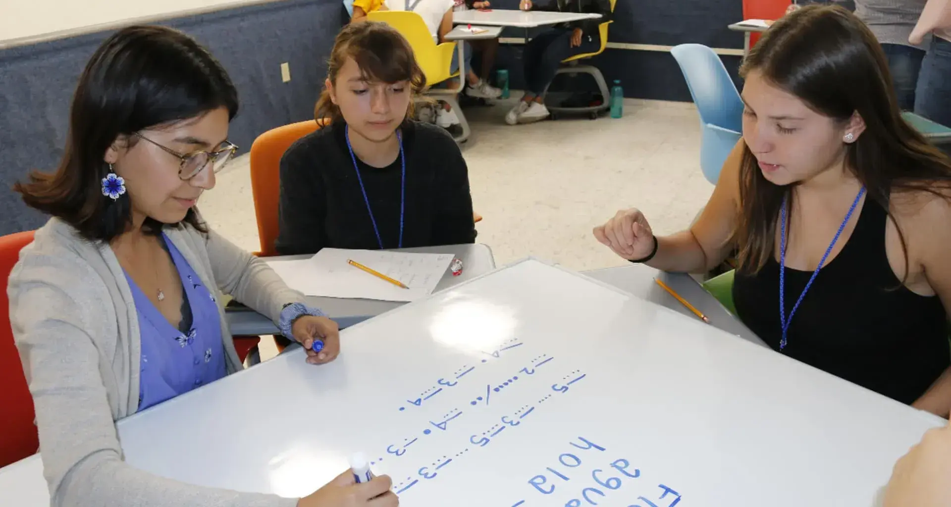MIT y Tec unidos para propiciar más mujeres en ingeniería con Patrones Hermosos