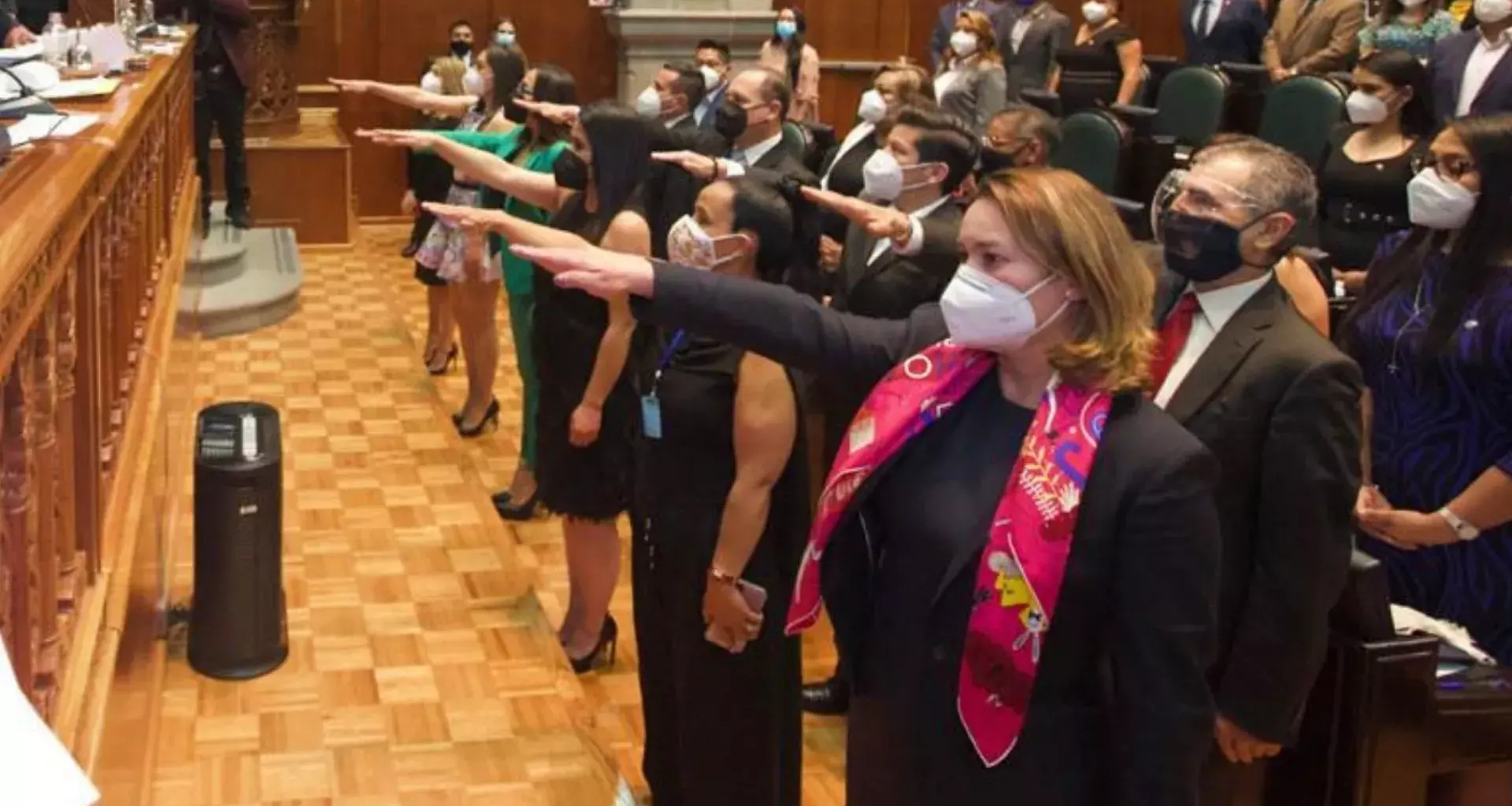 Profesora Tec toma protesta en la comisión anticorrupción