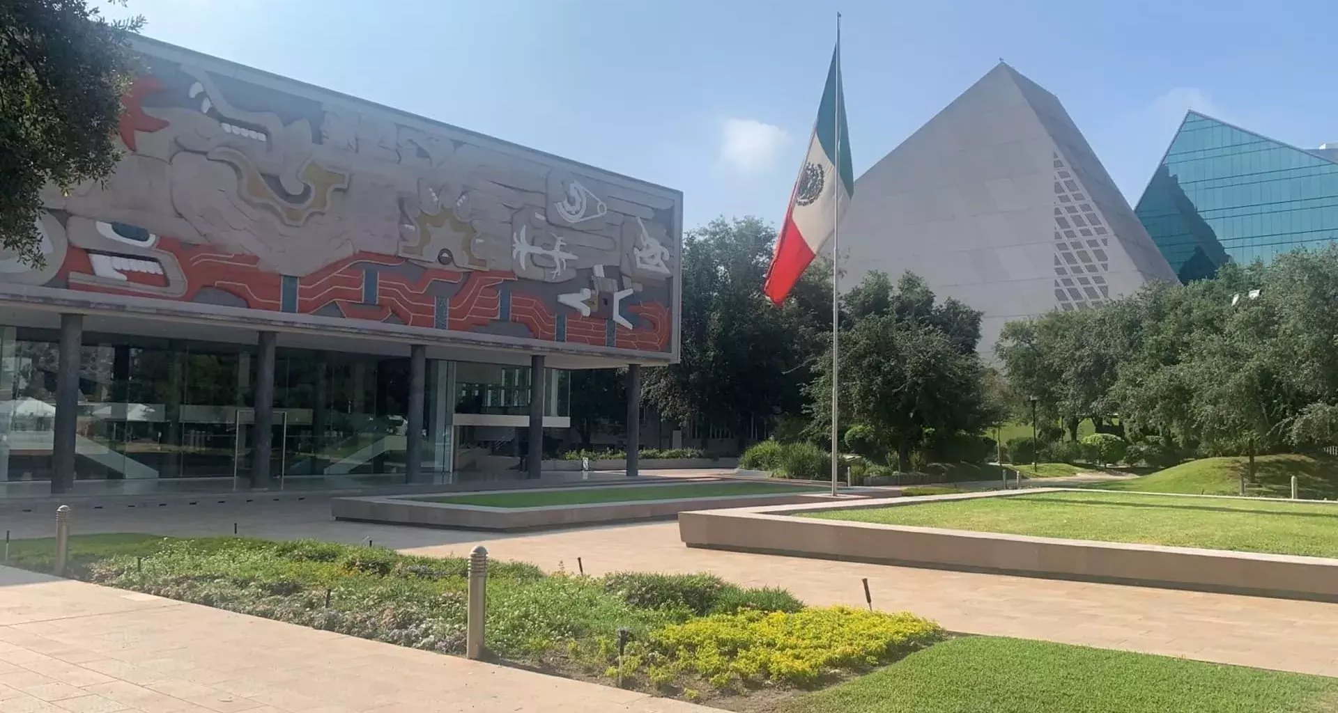 !Listos para las clases híbridas semestrales en campus Monterrey!