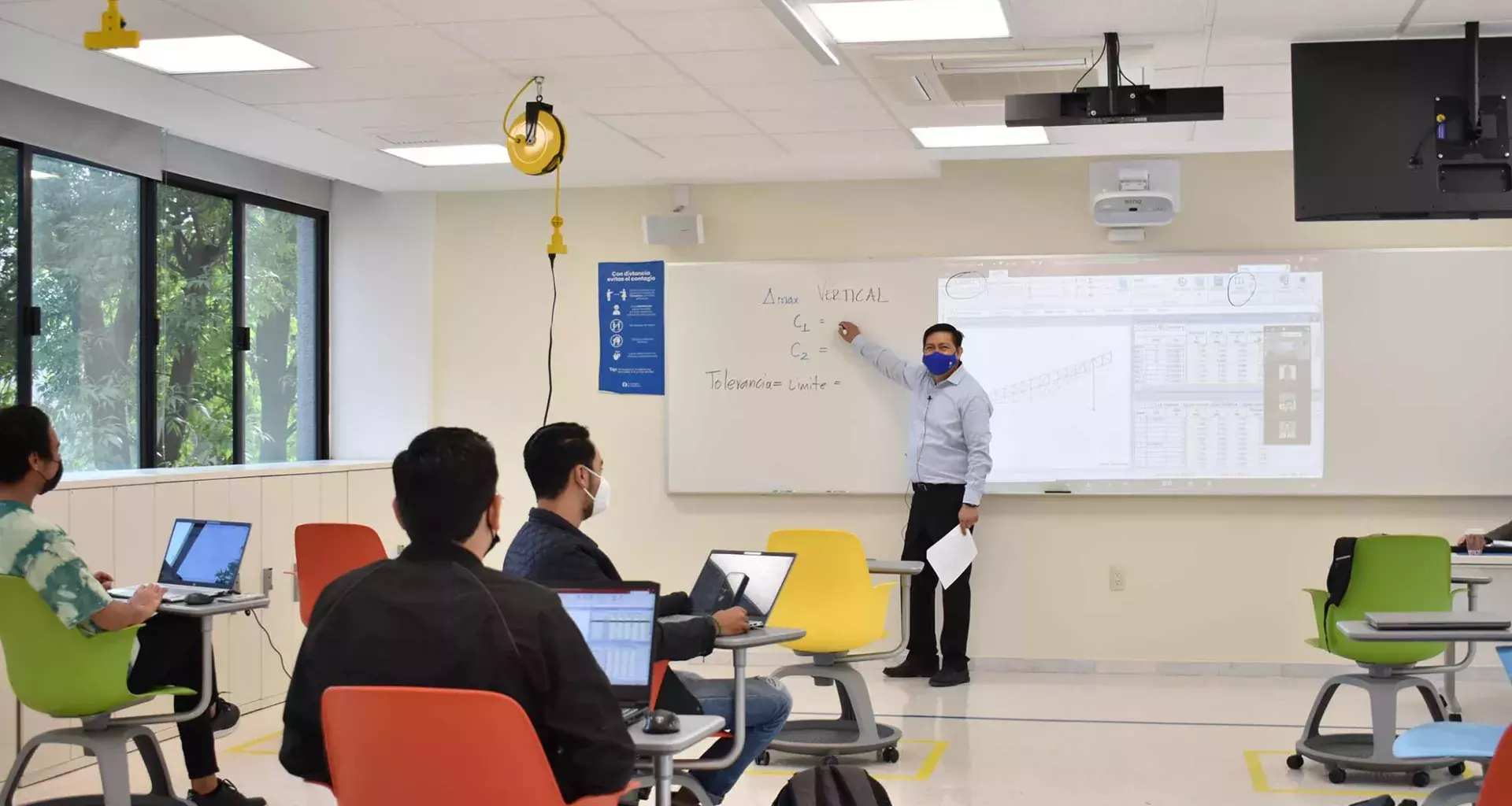 Reanudan actividad híbrida en el Tec, campus Guadalajara.