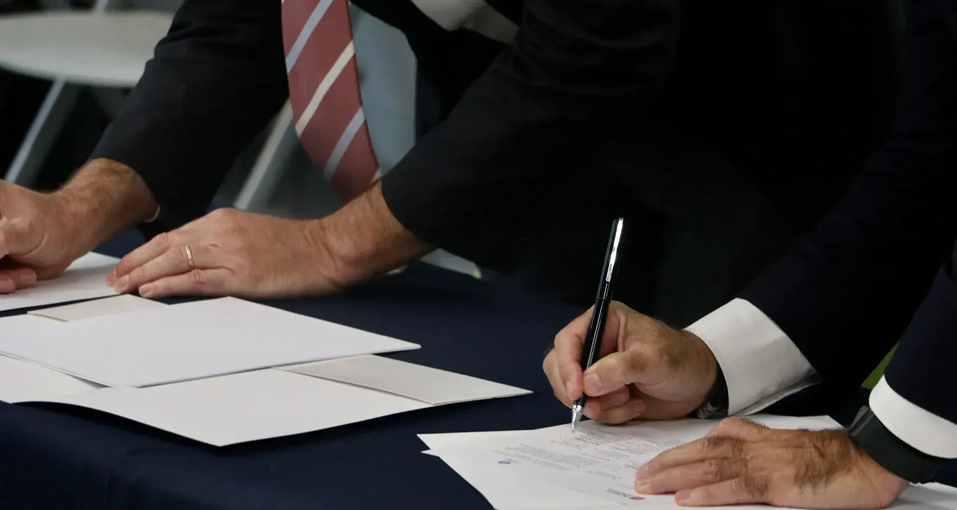 firma convenio tec y ayuntamiento de barcelona