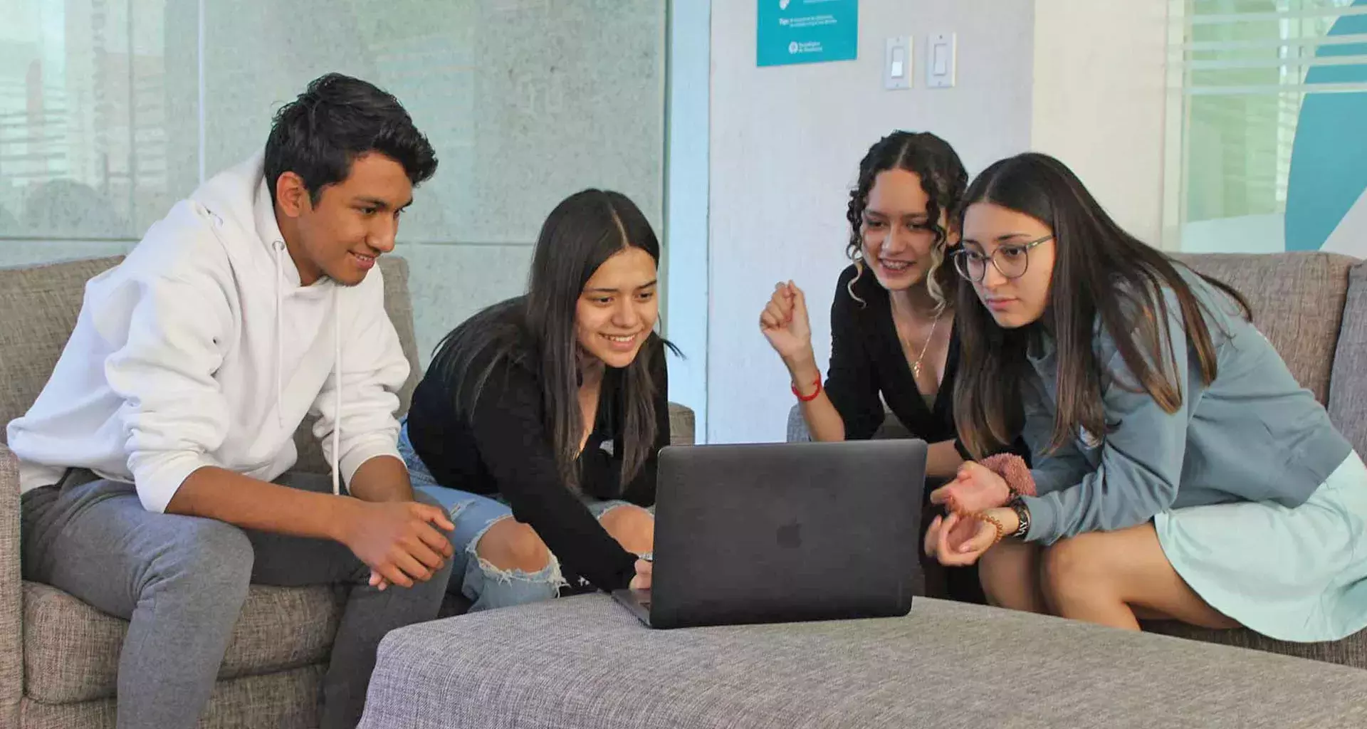 Estudiantes de la PrepaTec representarán al campus Cuernavaca en el Encuentro Nacional de Líderes con Sentido Humano del Tecnológico de Monterrey con el proyecto social "TÚ LUGAR".