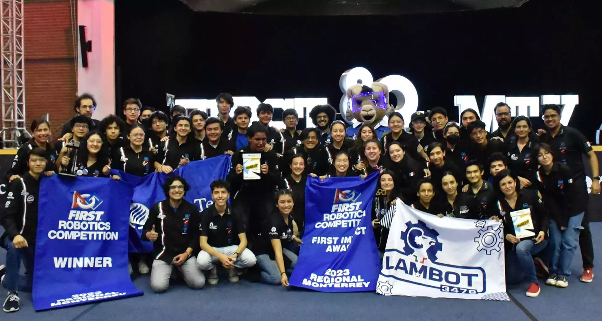 El equipo de LamBot gana la regional de Monterrey