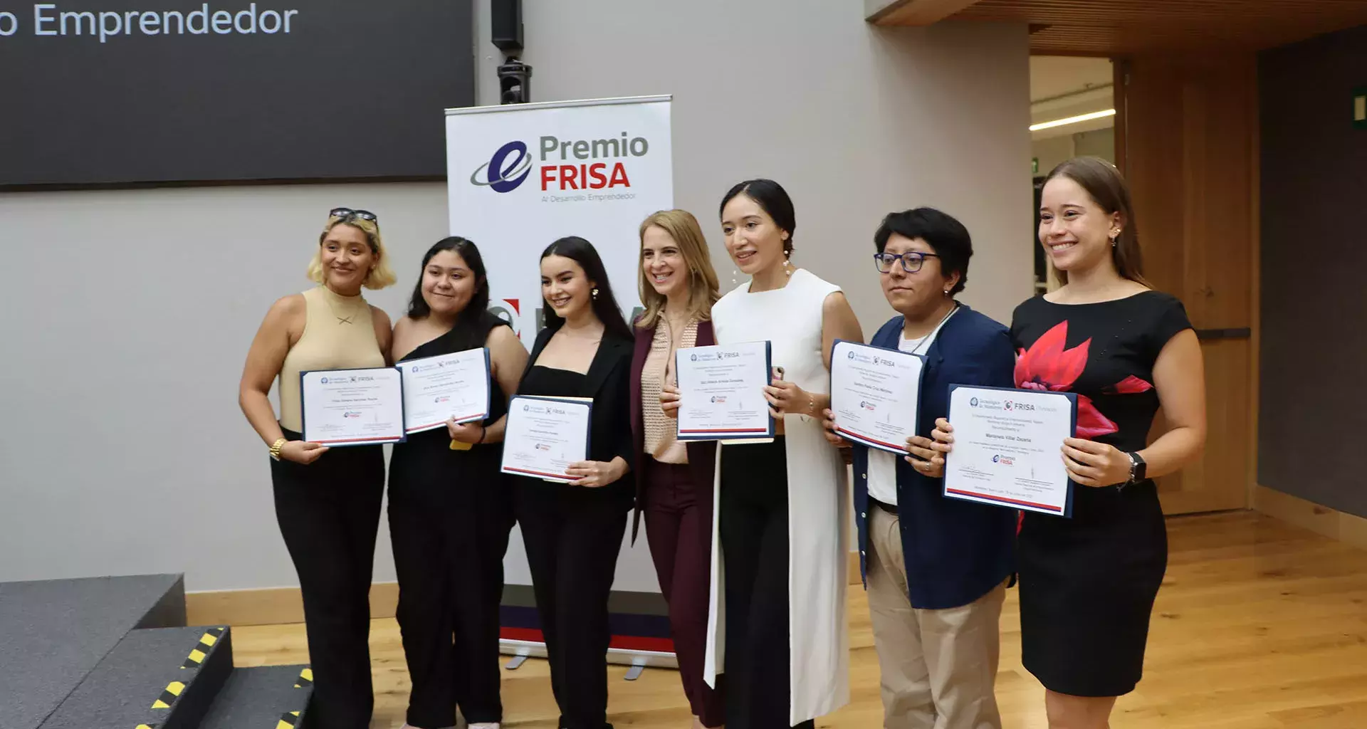 Por sus propuestas para resolver retos sociales ganan Premio FRISA